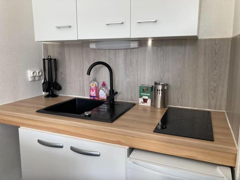 Le Voyageur Apartment Besancon Bagian luar foto