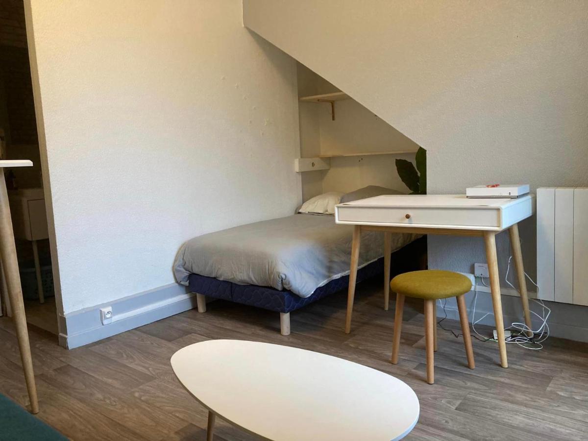 Le Voyageur Apartment Besancon Bagian luar foto